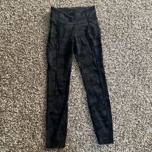 Lululemon fast & free 25” black camo leggings